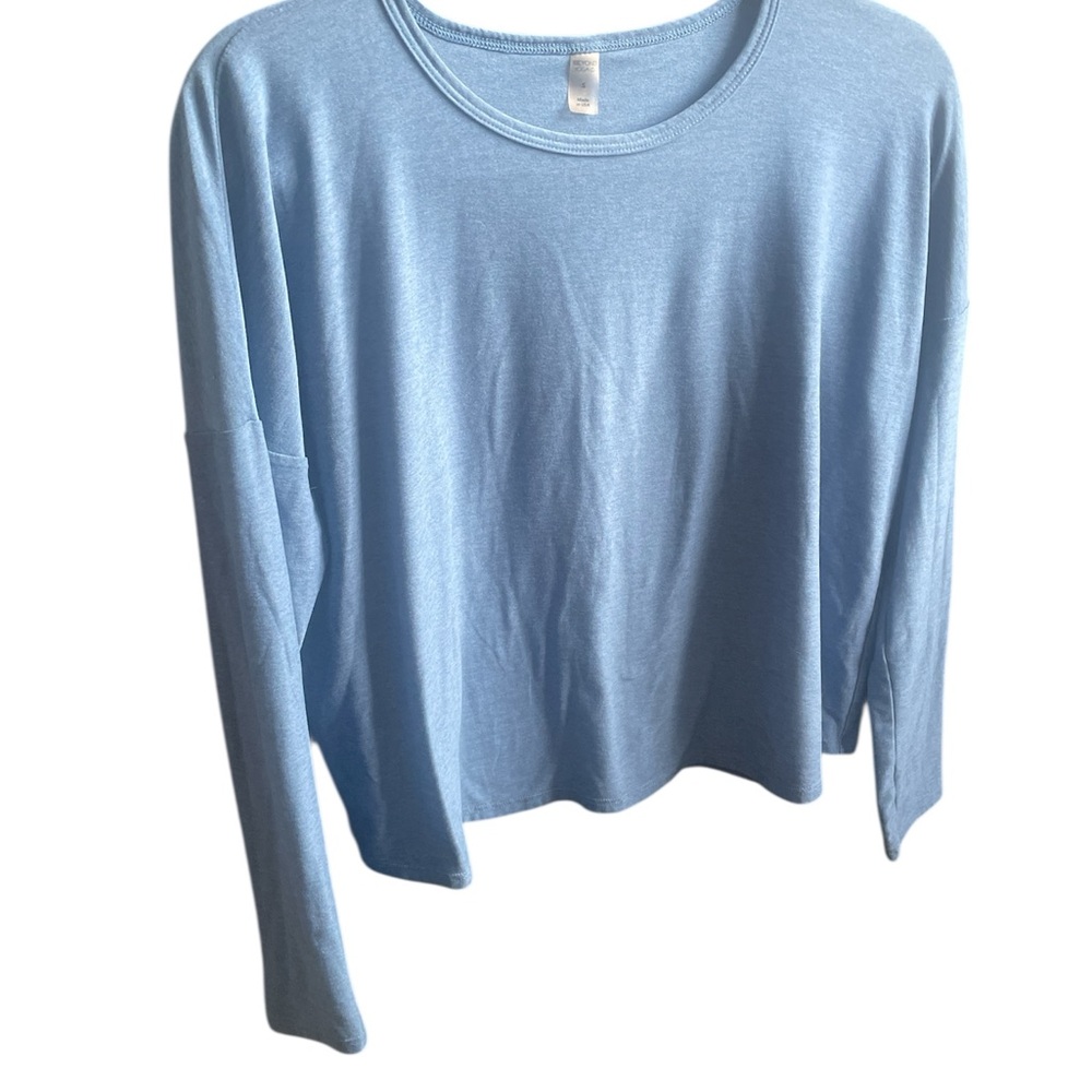 Beyond Yoga Featherweight Blue Long Sleeved Tee